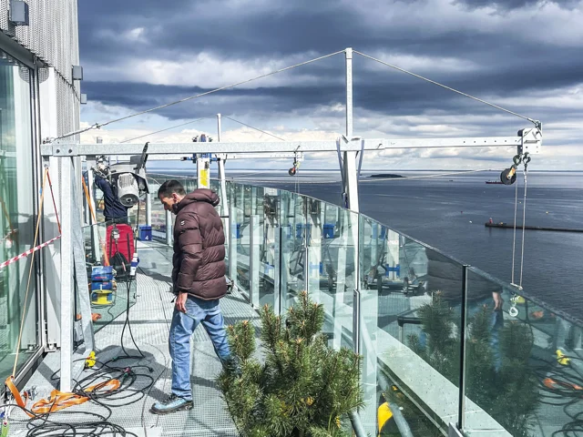 Monorail for rope access